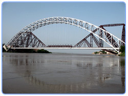 The Lansdowne Bridge over the Indus at Sukkur