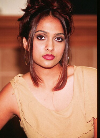 saira100005